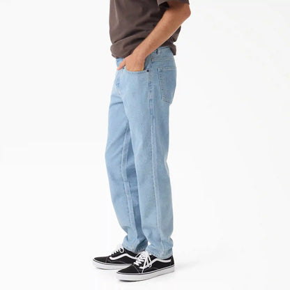 982 Slim Tapered Jeans